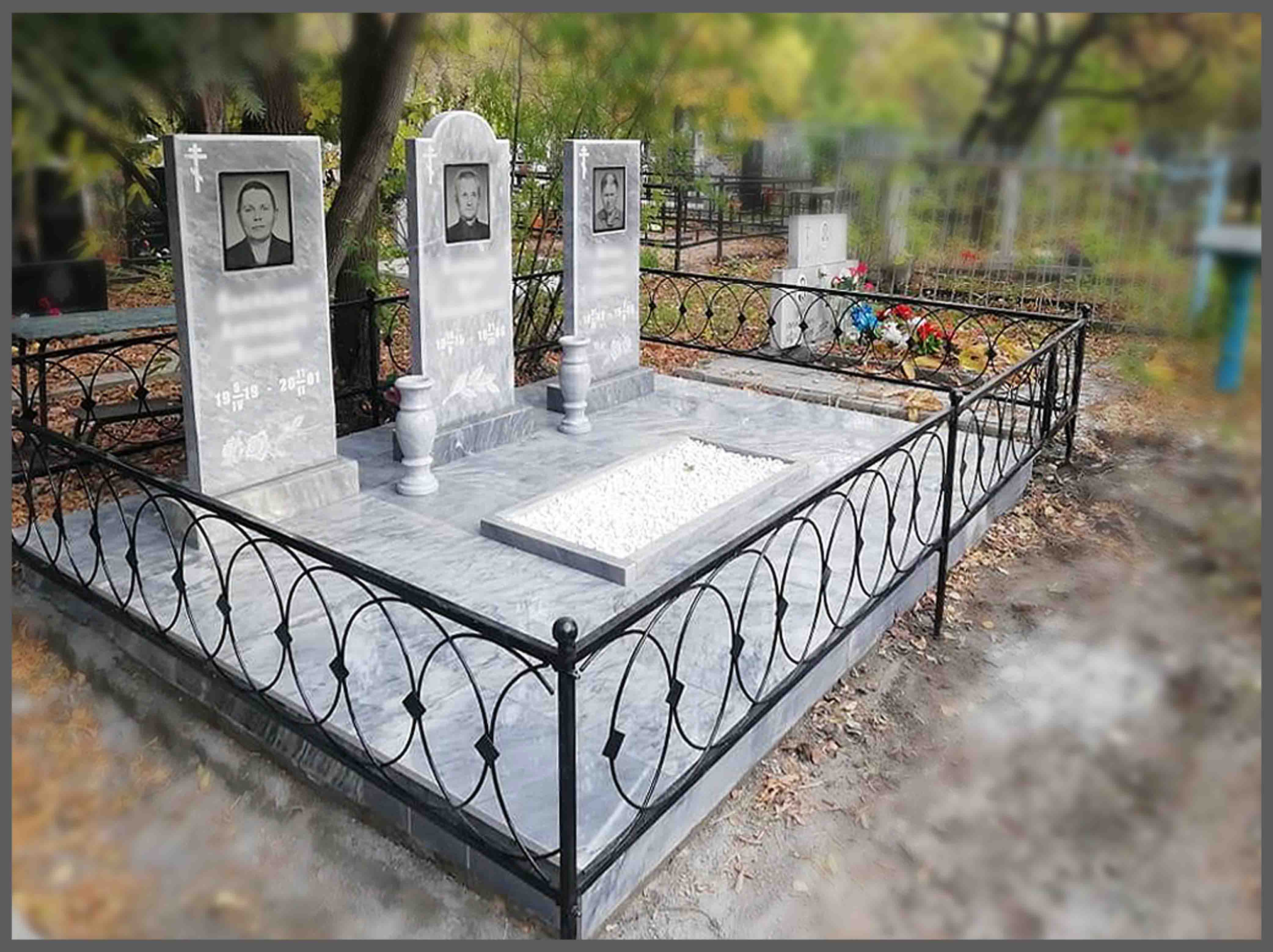 Установка памятников на могилу в Омске по низким ценам и благоустройство мест захоронений на кладбище